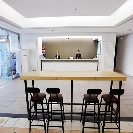 Jinjiang Inn Dalian Jiefang Road מראה חיצוני תמונה