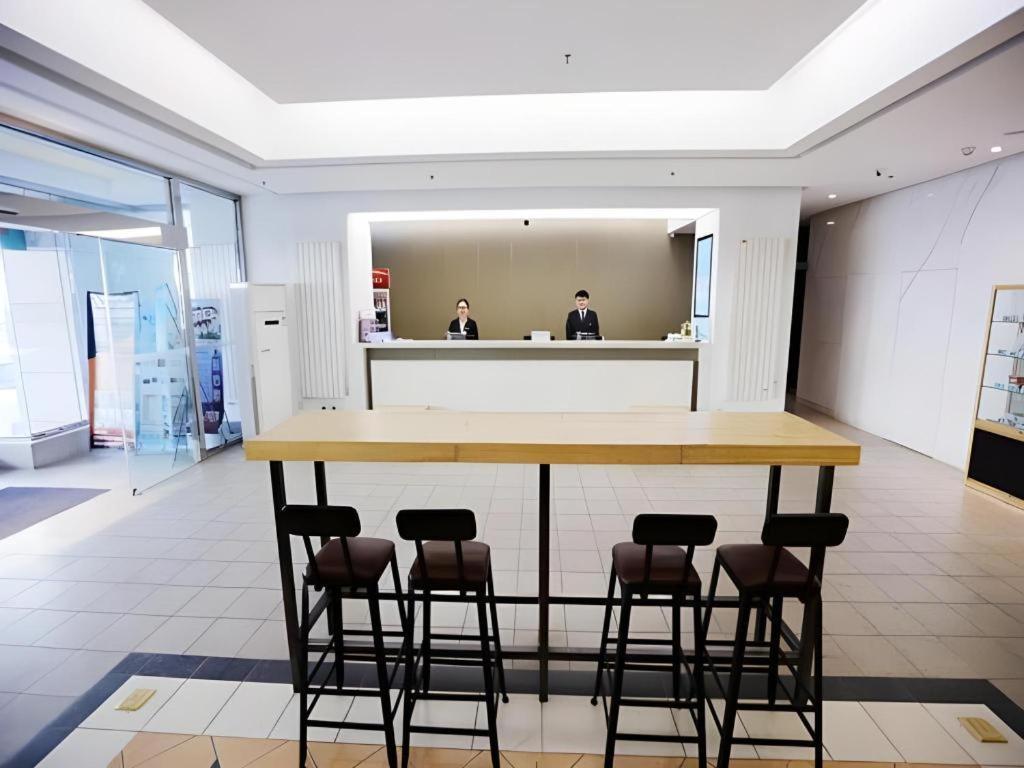 Jinjiang Inn Dalian Jiefang Road מראה חיצוני תמונה