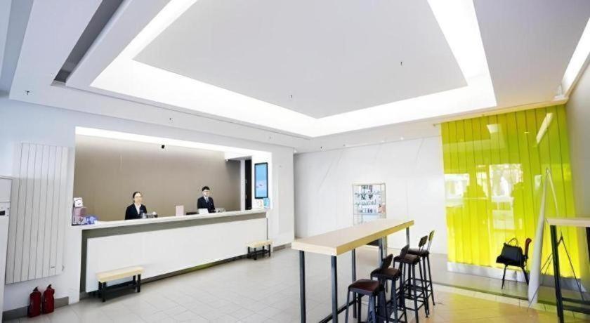 Jinjiang Inn Dalian Jiefang Road מראה חיצוני תמונה